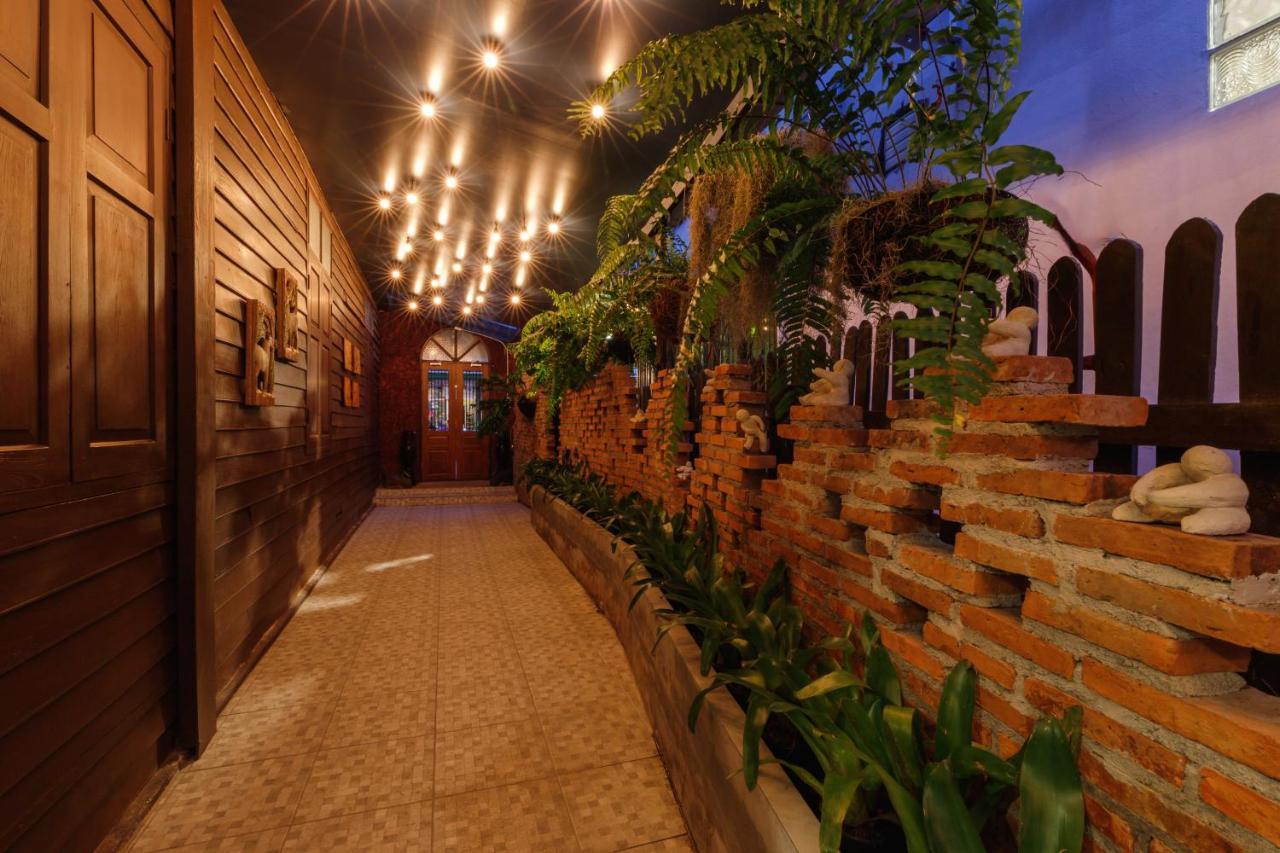 Ilili House Hostel Τσιάνγκ Μάι Εξωτερικό φωτογραφία