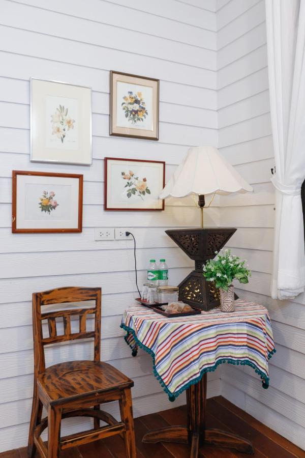 Ilili House Hostel Τσιάνγκ Μάι Εξωτερικό φωτογραφία